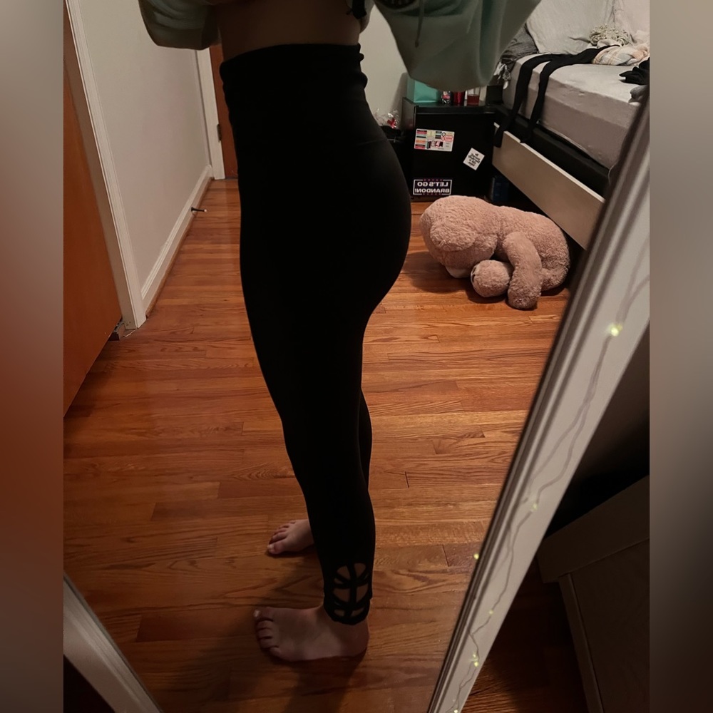 black leggings